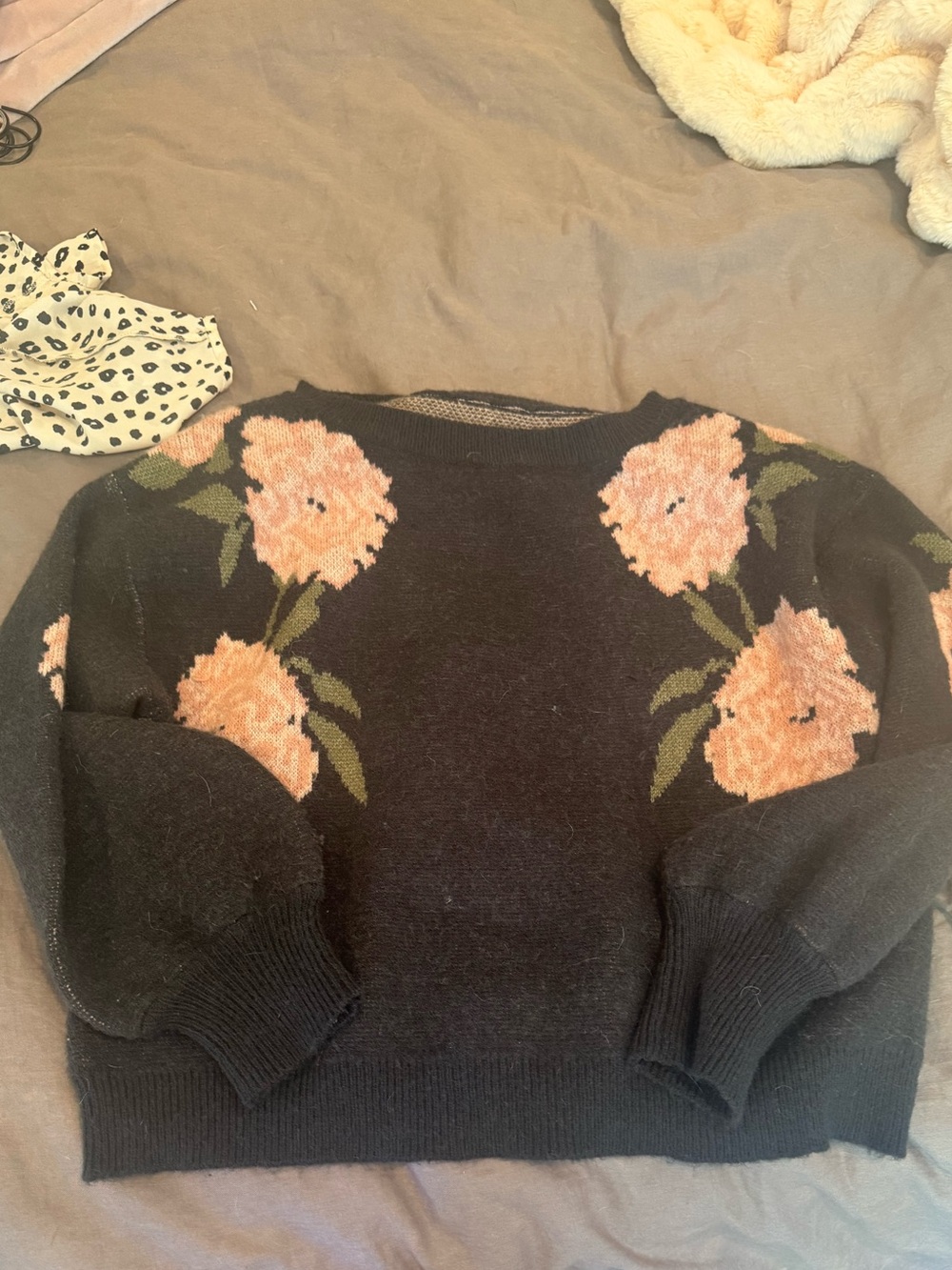 Black Floral Crewneck Sweater with Pink Roses